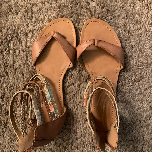Sandals - Picture 2 of 2